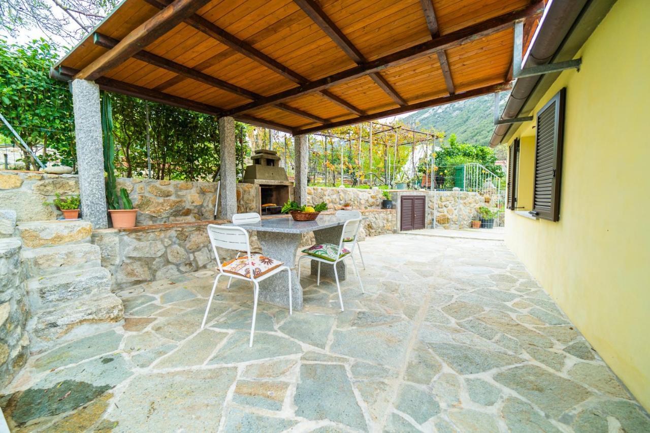 Casa Pepe - Goelba Apartment Pomonte Exterior photo